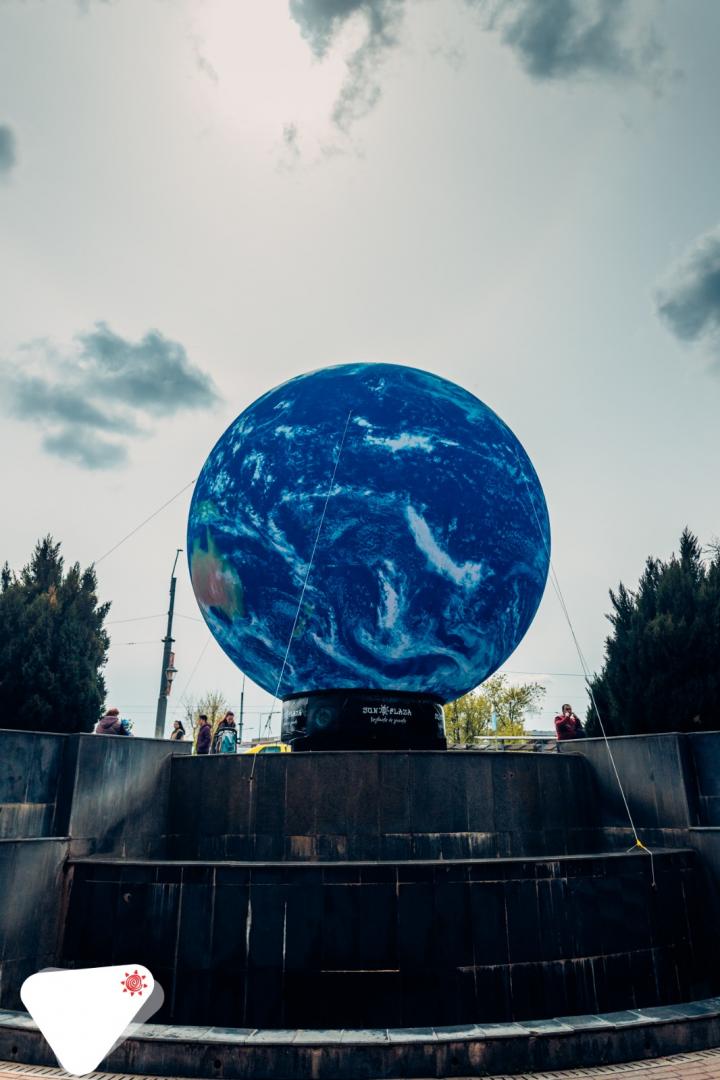 Peste 250.000 de bucureșteni au experimentat senzația unei călătorii printre planete în numai o săptămână
