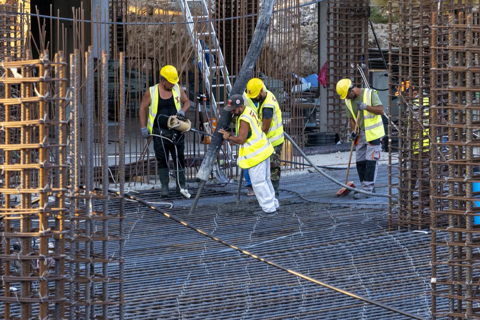 Betonarea &icirc;n sezonul rece; cum protejezi structura
